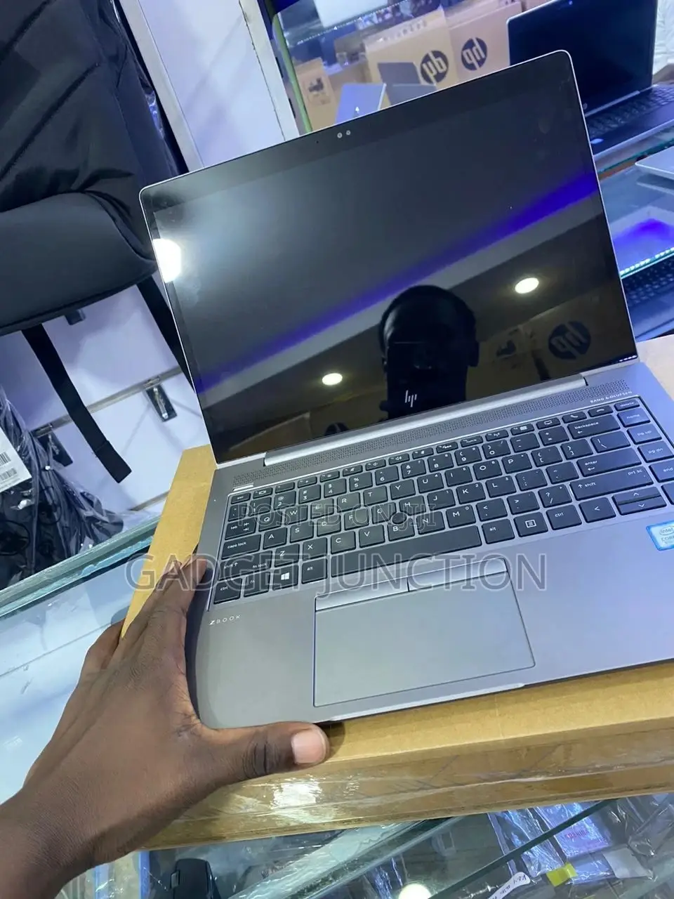 New Laptop HP ZBook 14u G5 16GB Intel Core I7 SSD 512GB