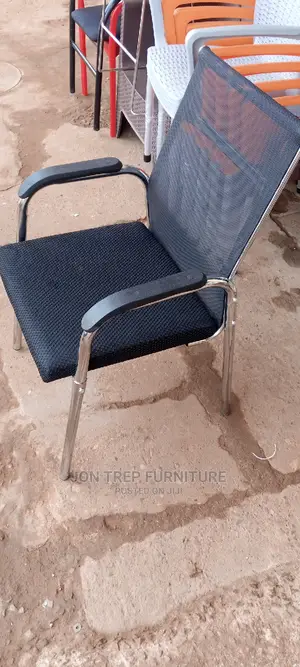 Mesh Waiting Chair