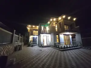 Furnished 6bdrm Mansion in Kira Corporate for Sale