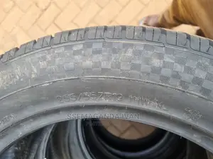255/55r19 Centara