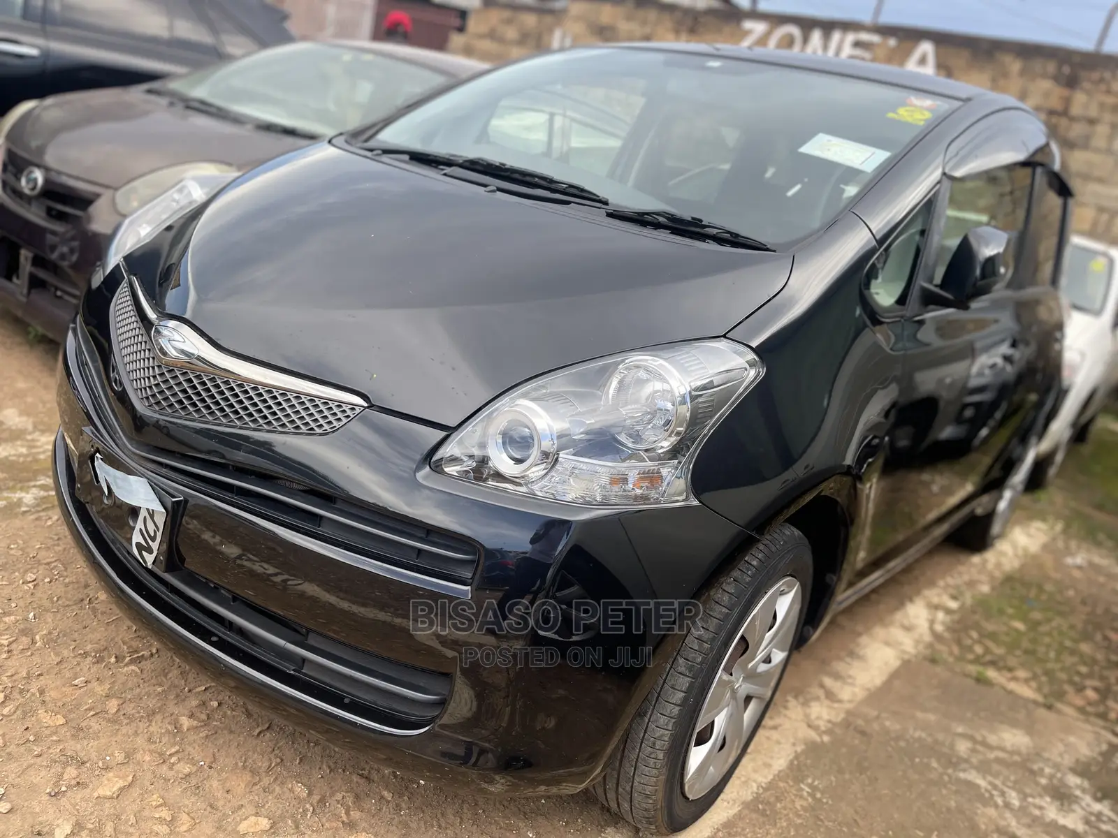 Toyota Ractis 1.5 AWD 2009 Black