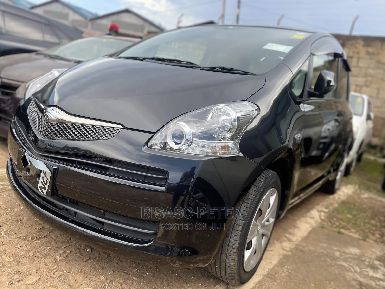 Toyota Ractis 1.5 AWD 2009 Black