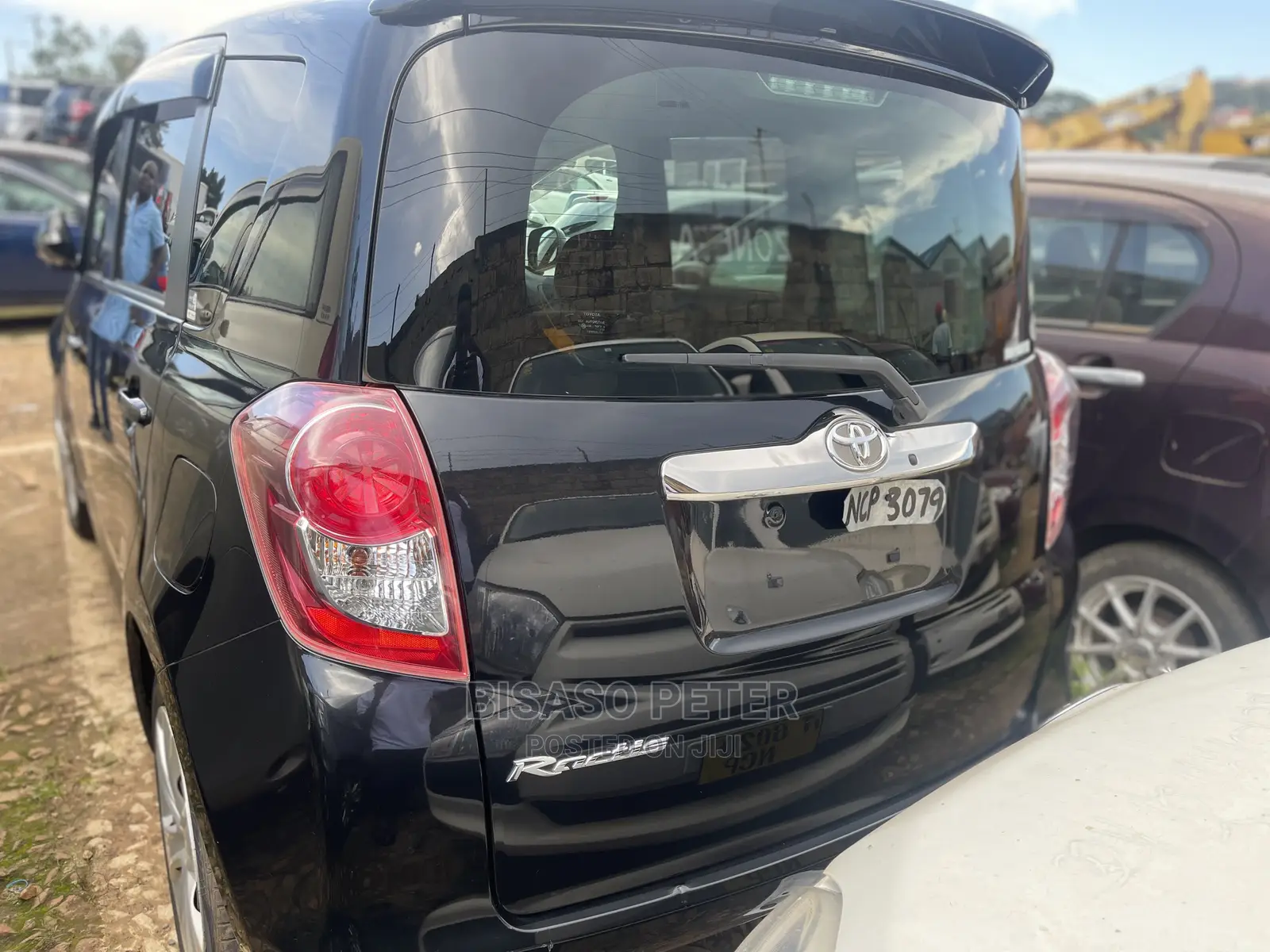 Toyota Ractis 1.5 AWD 2009 Black