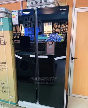 Hisense 670L Side by Side Fridge