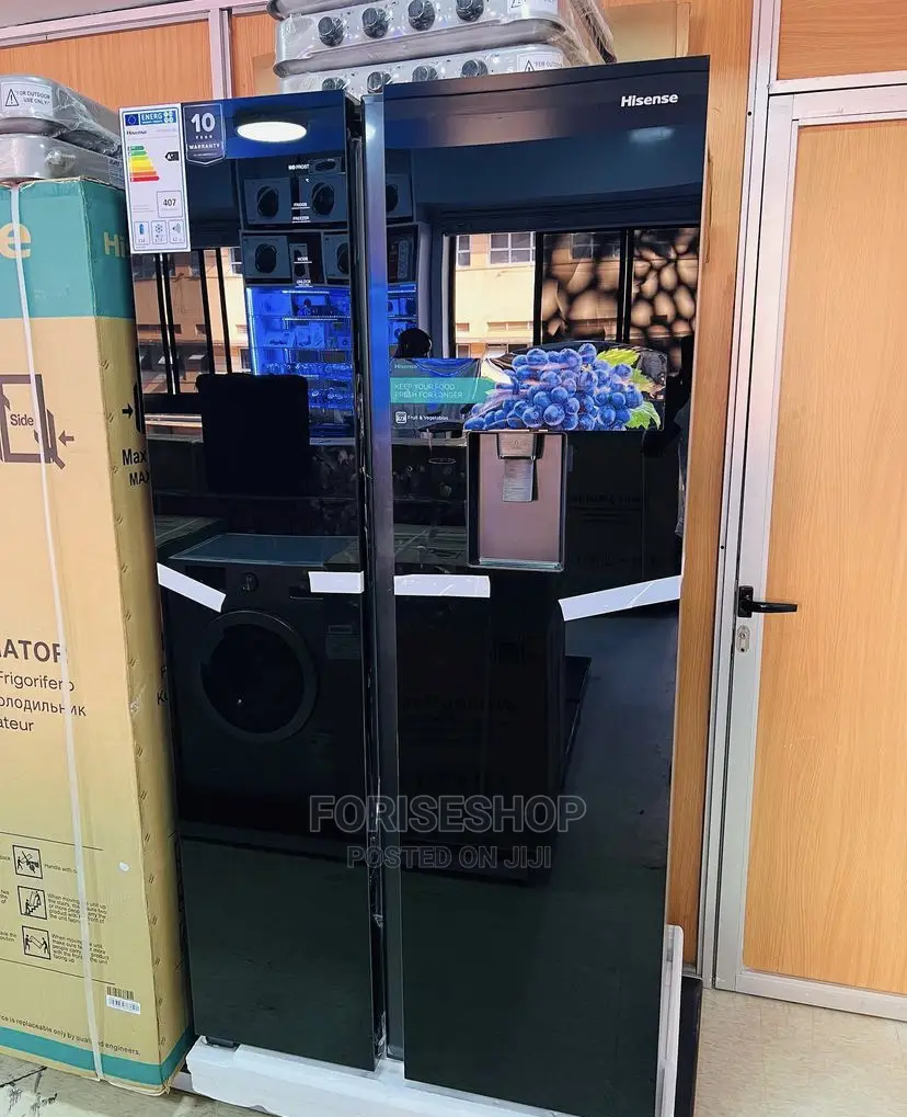 Hisense 670L Side by Side Fridge