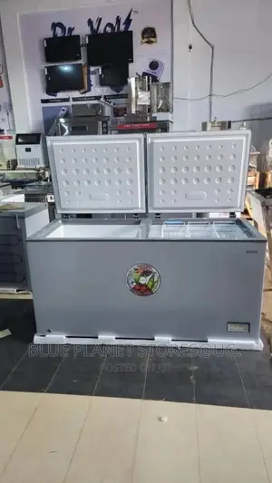 SPJ 720litres Double Door Chest/Deep Freezers \\ 595C