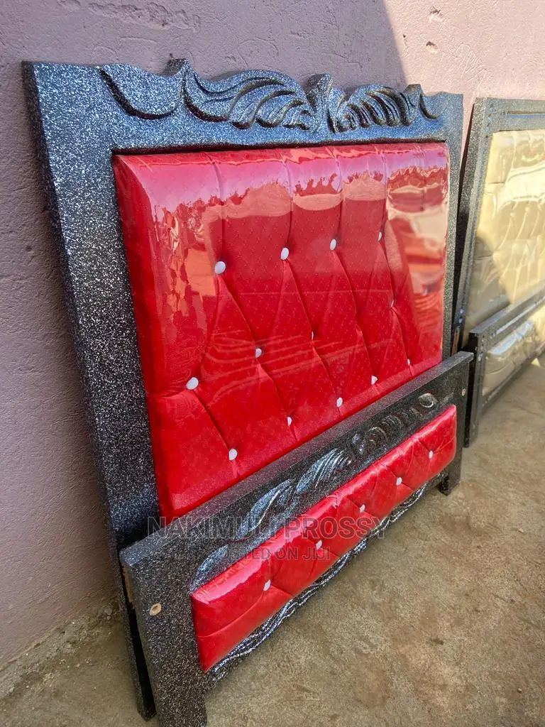 Red Leather 4*6 Bed