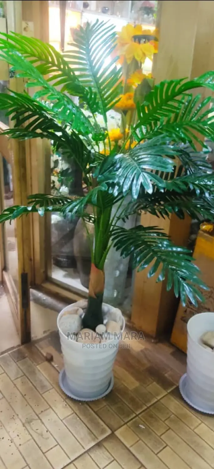 Artificial Flower With Vessel