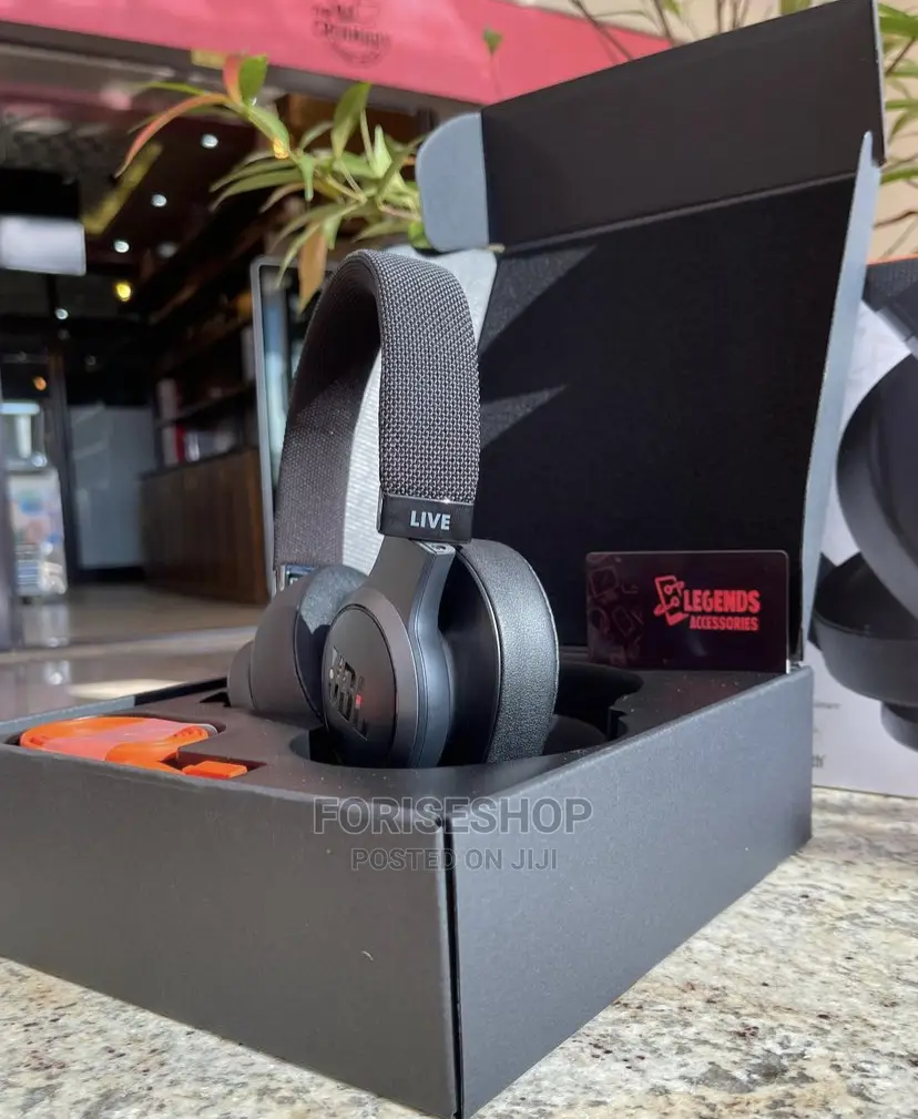 JBL Live 500bt Headphones