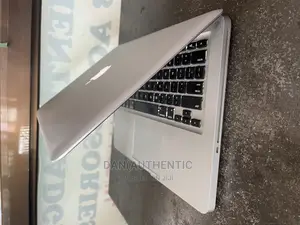 Laptop Apple MacBook Pro 2011 4GB Intel Core I5 HDD 500GB