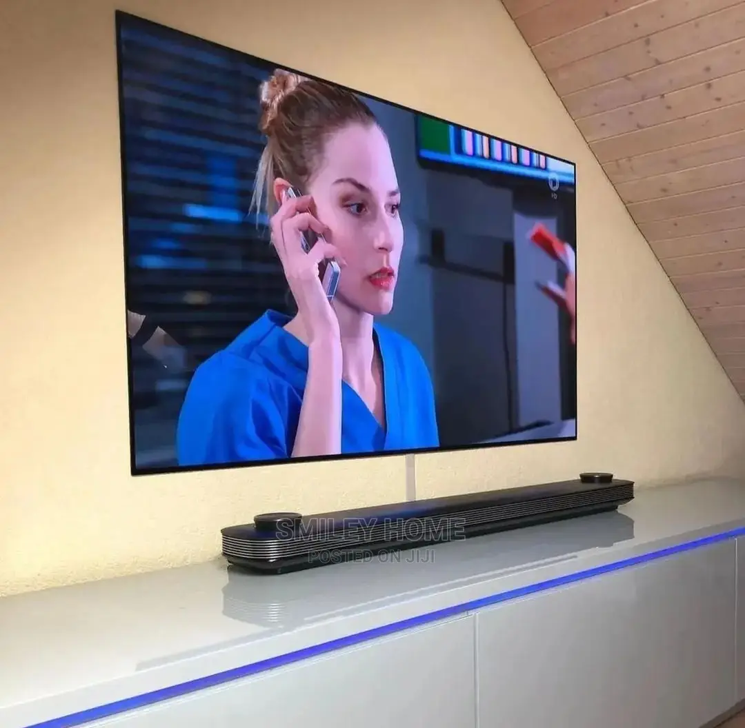 Hisense 65inches Smart Tv