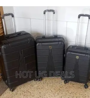 Waterproof Travel Suitcase With Portable Spin Whewls- Black