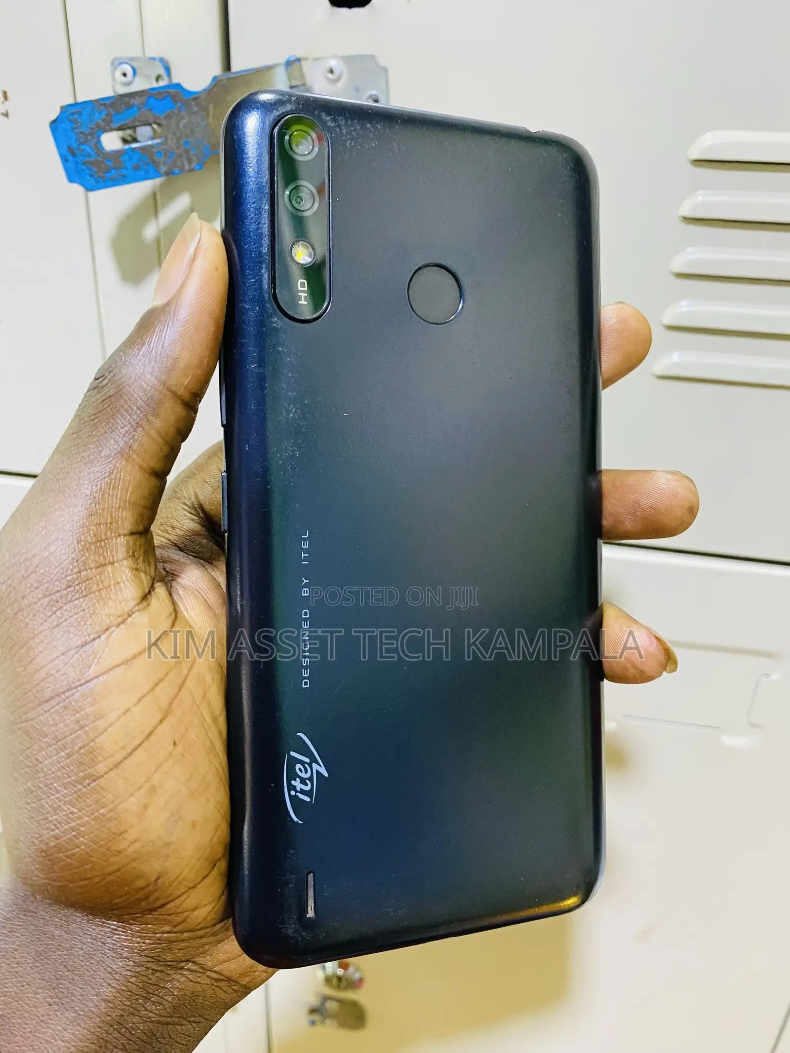 Itel A56 16 GB Black