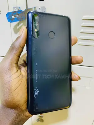 Itel A56 16 GB Black