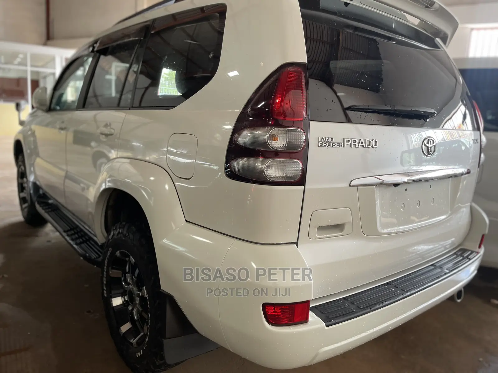 Toyota Land Cruiser Prado 2009 White