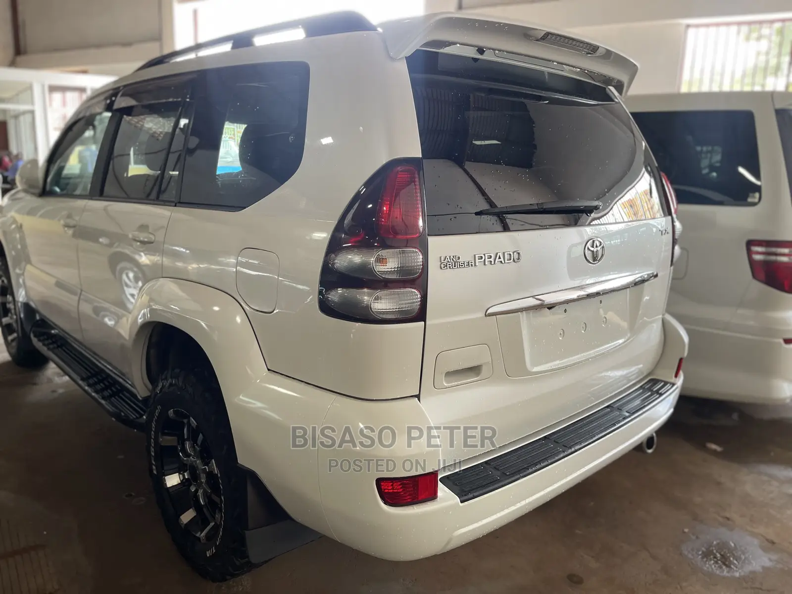 Toyota Land Cruiser Prado 2009 White