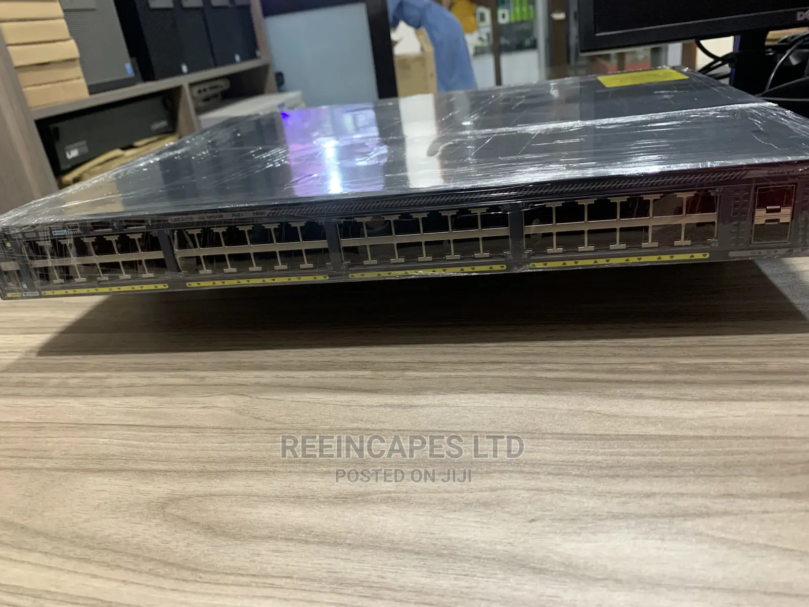 2960x 48 Port