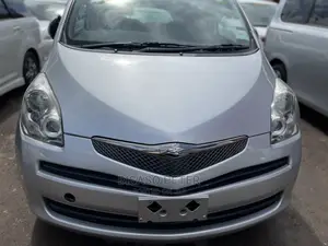Toyota Ractis 1.5 AWD 2007 Silver