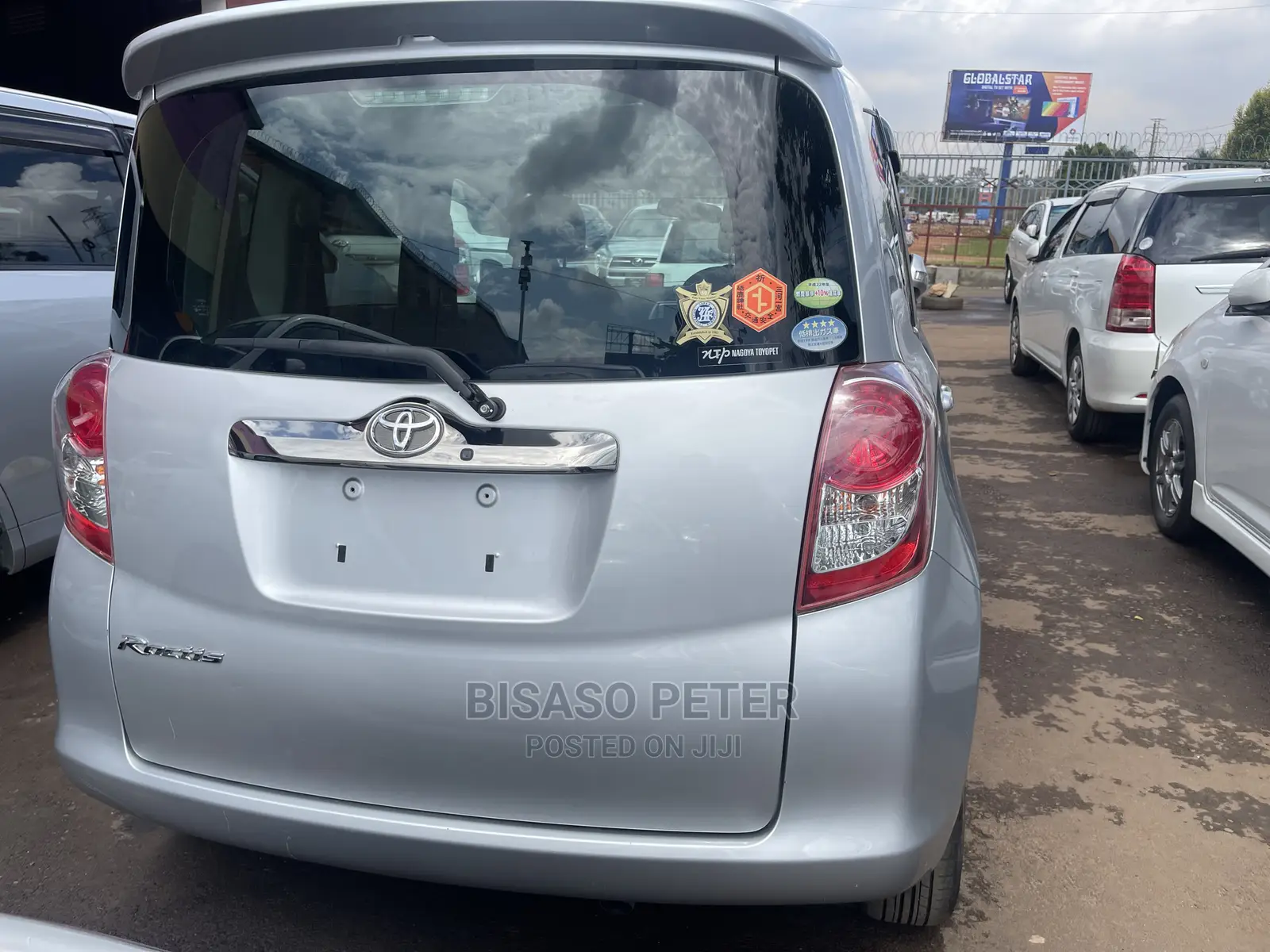 Toyota Ractis 1.5 AWD 2007 Silver