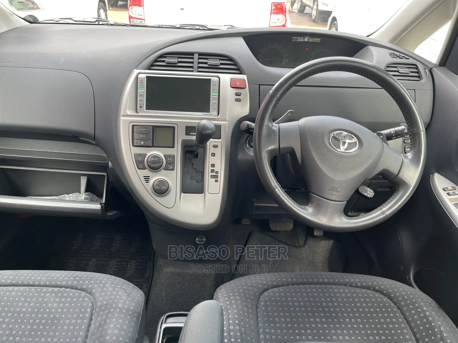 Toyota Ractis 1.5 AWD 2007 Silver