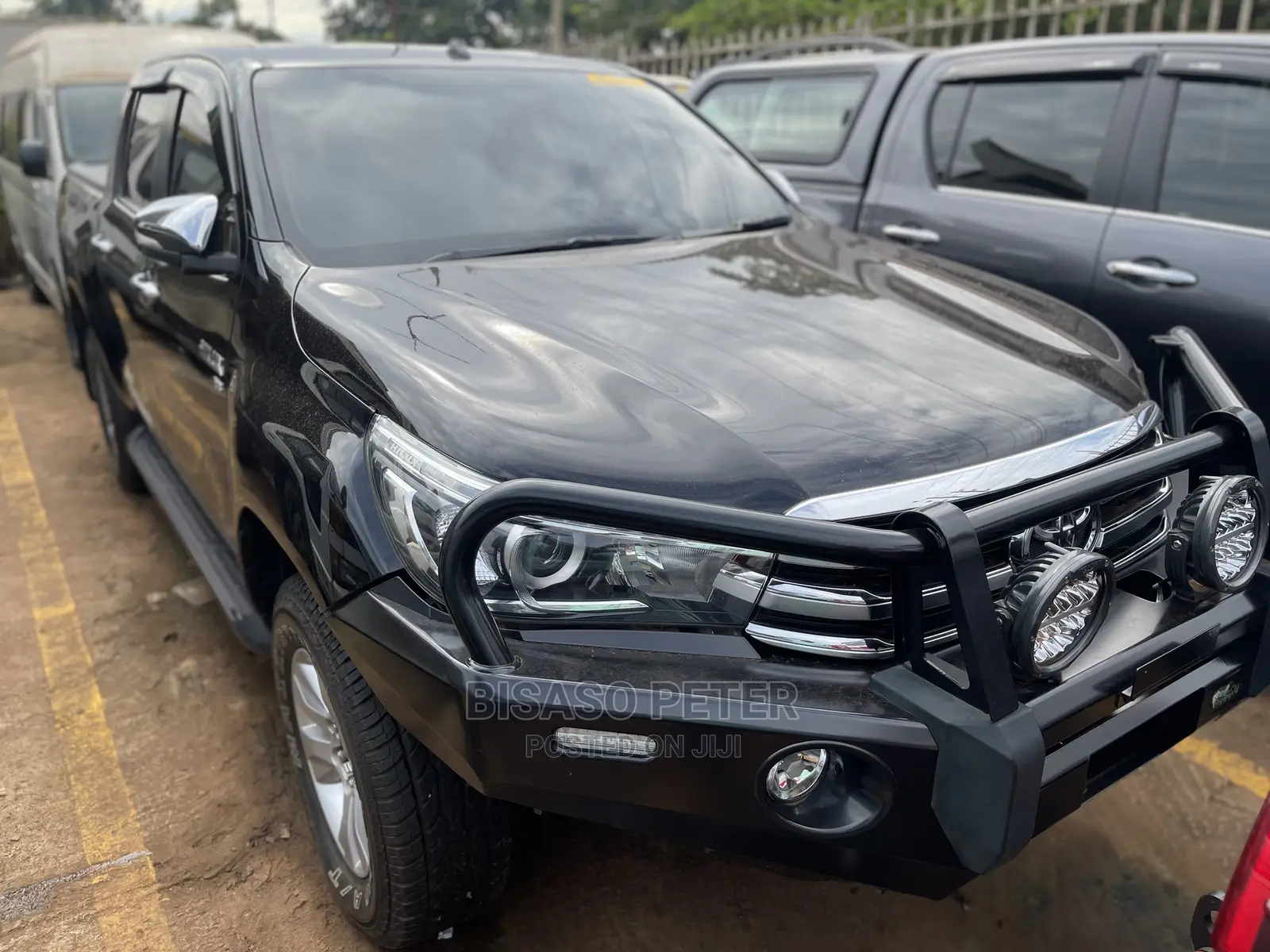 Toyota Hilux 2016 Black