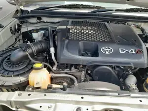 Toyota Hilux SR 4x4 2013 Silver