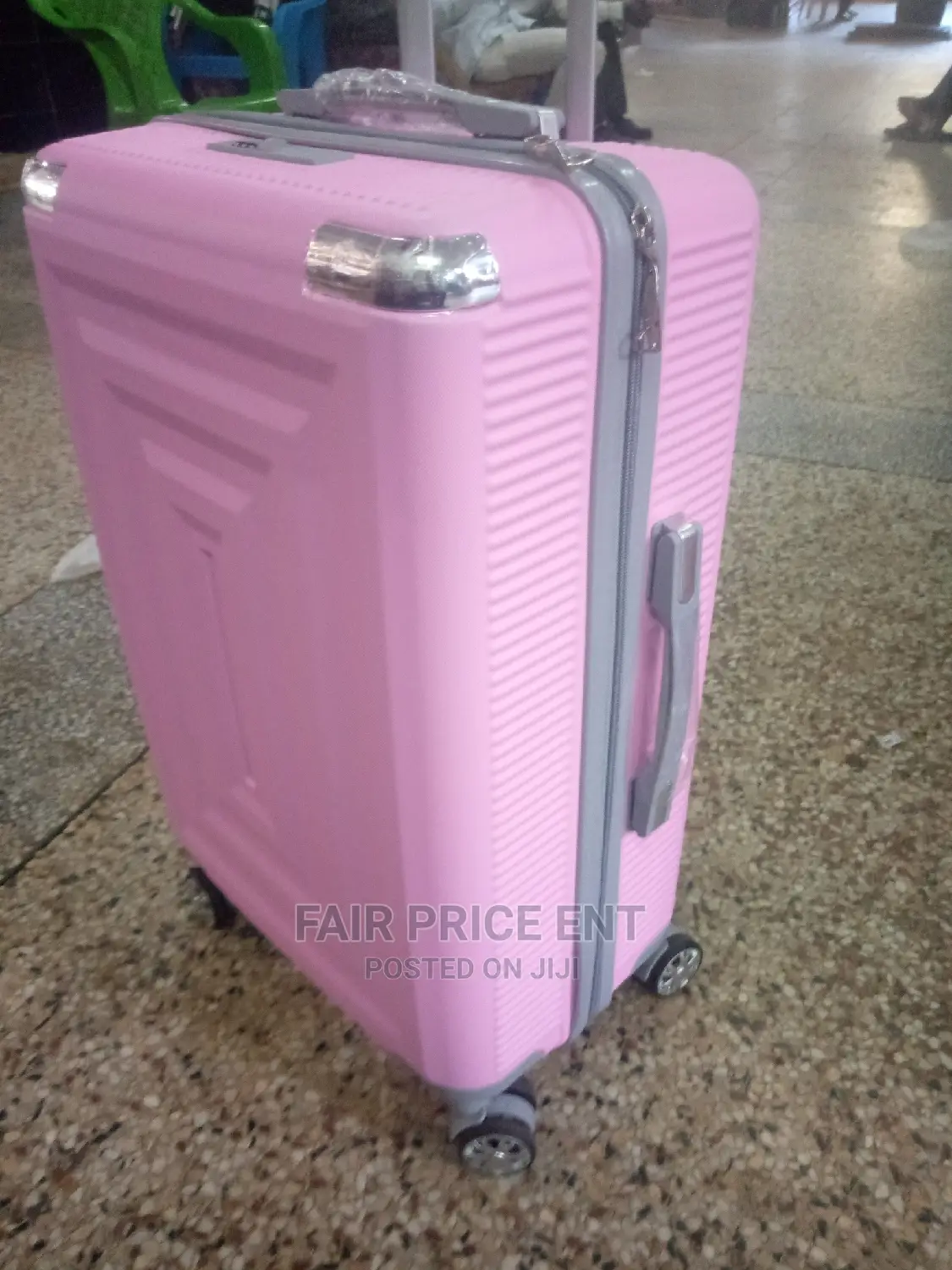 Vip Classy Executive Suitcases.Large.( Pink)