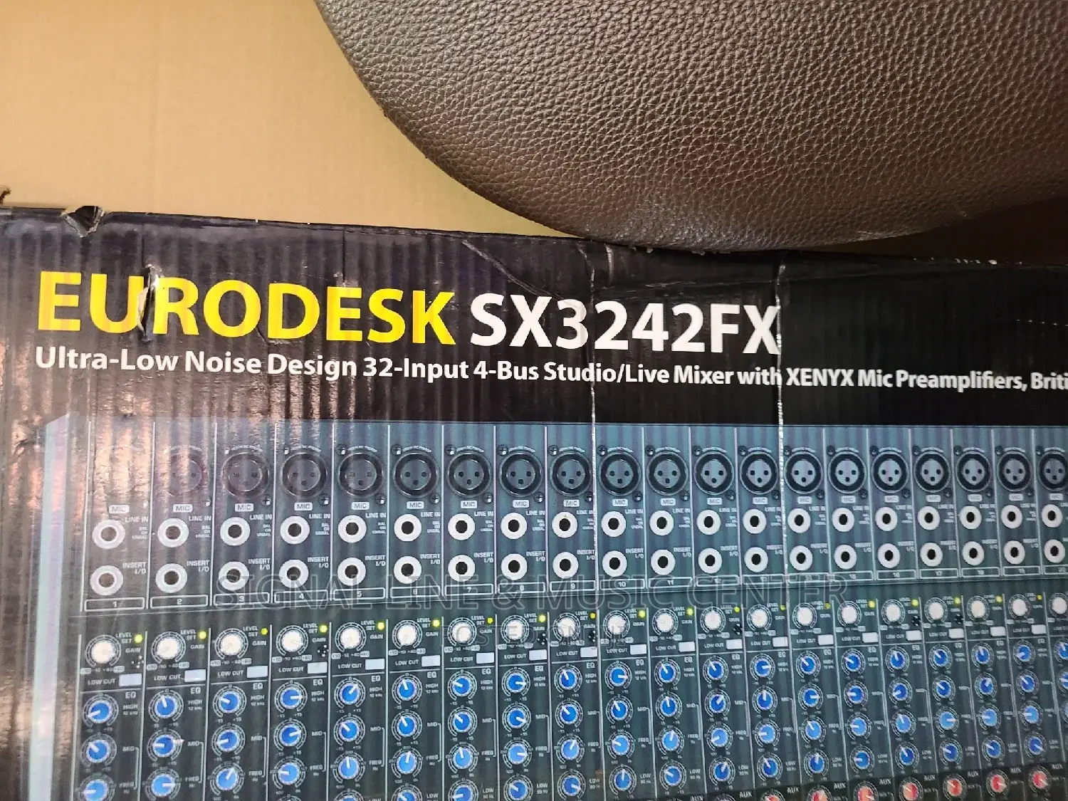 Behringer 32channel Mixer