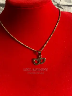 Simple Lady’S Necklaces Available
