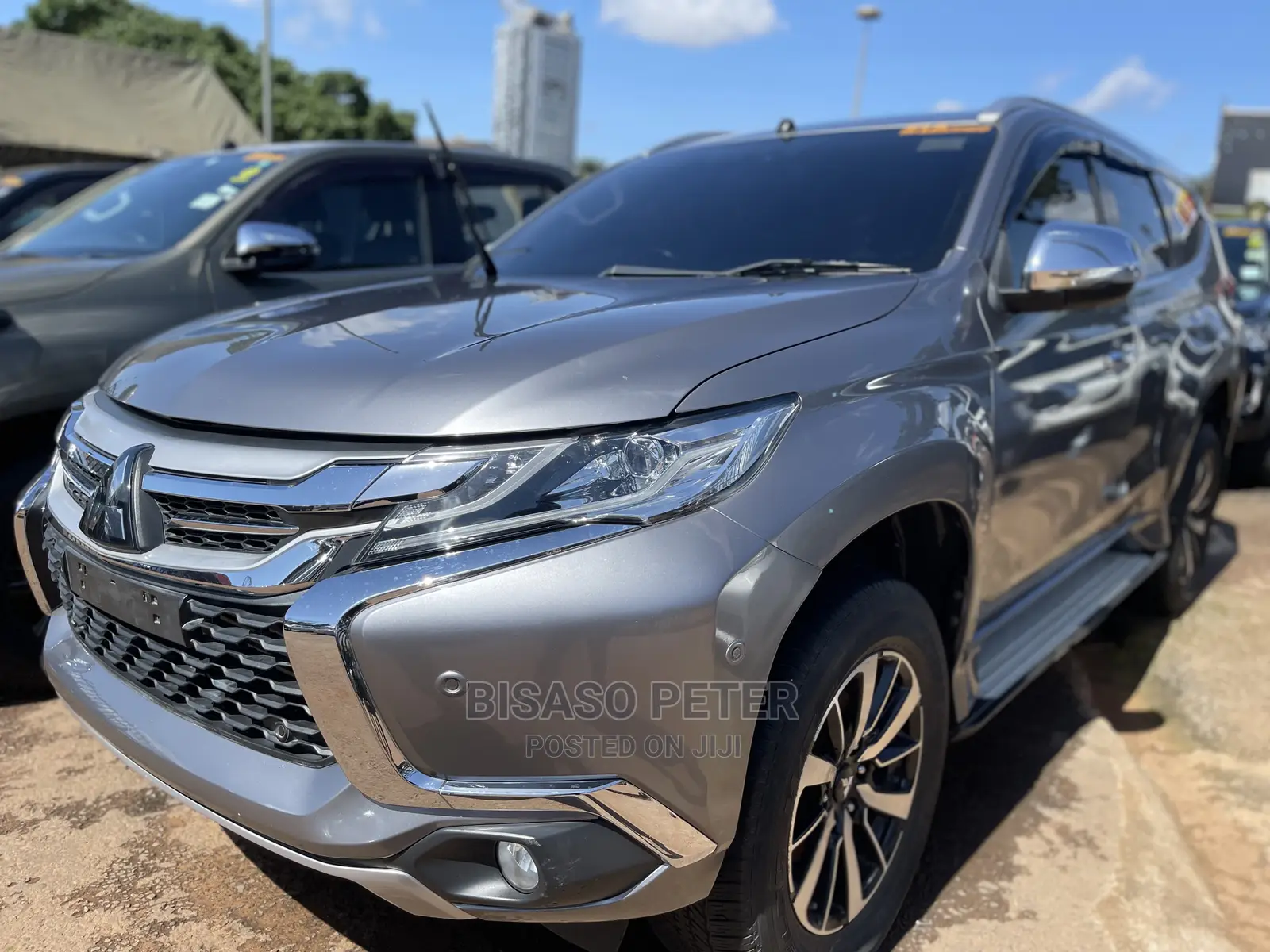 Mitsubishi Pajero 2013 Gray