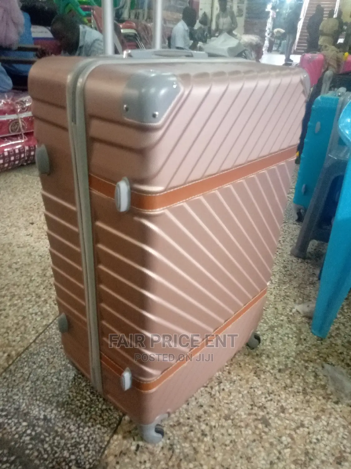 Original Plastic Suitcases . Extra Large.( Gray)