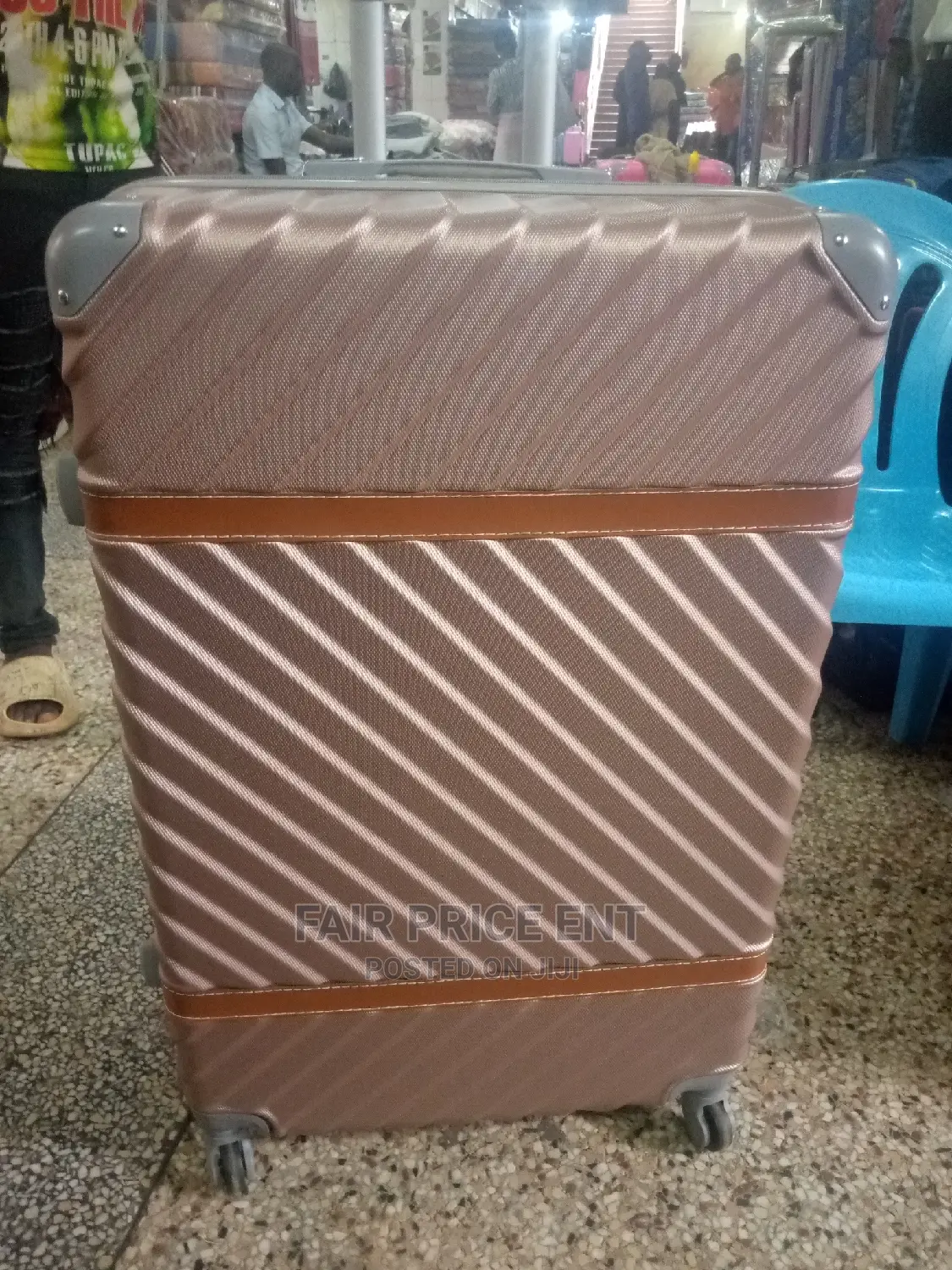Executive Plastic Suitcase.Large.( Gray)