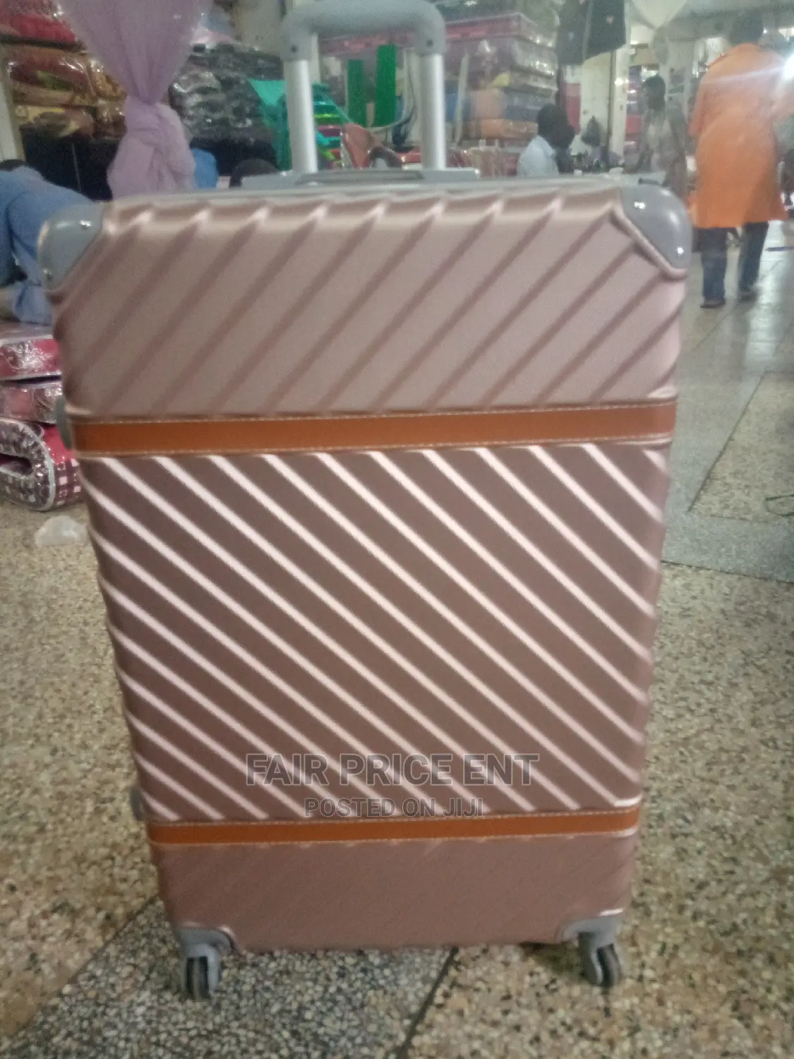 Original Plastic Suitcases.Medium.( Gray)