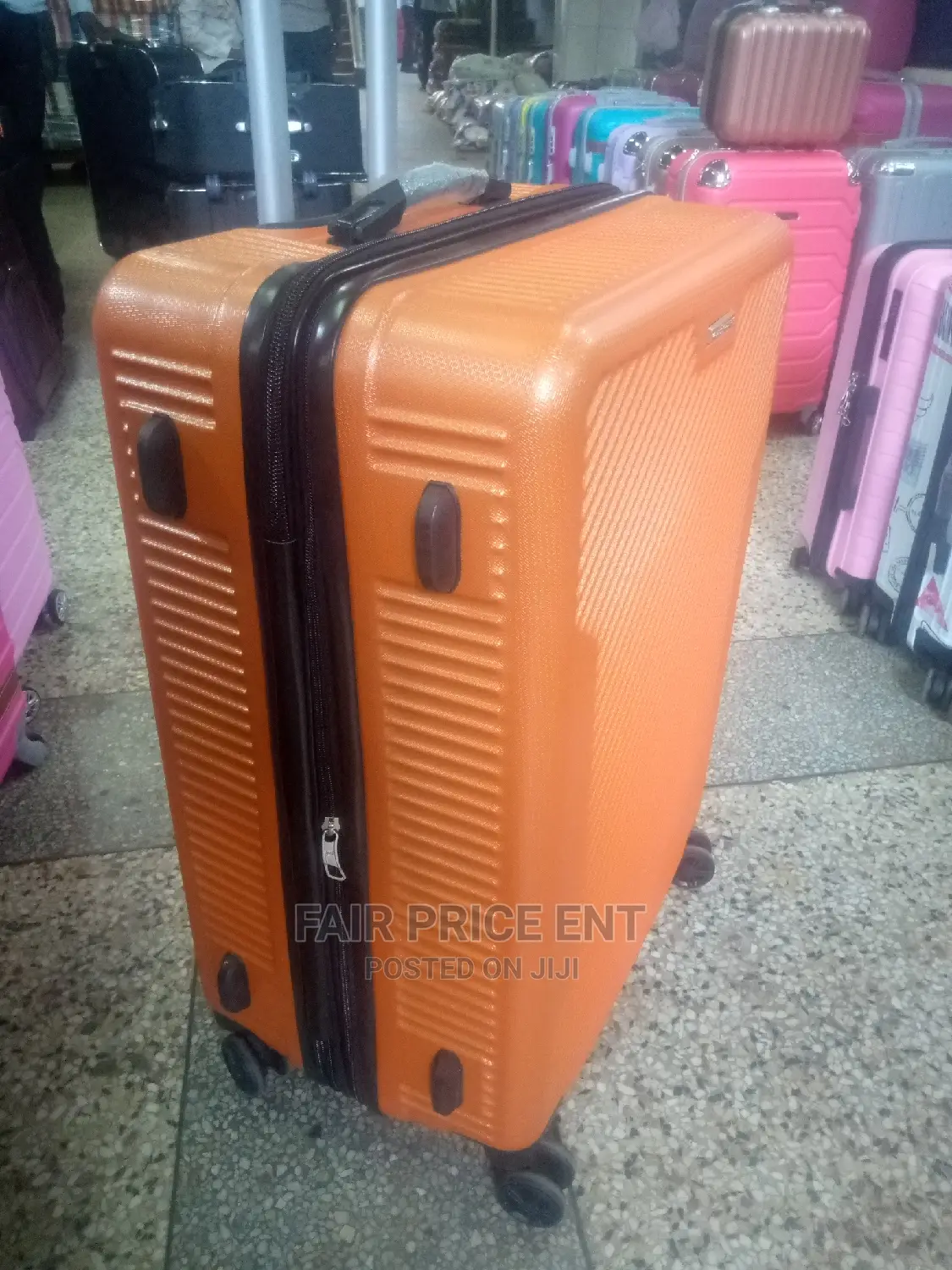 Executive Vip Suitcases.Large.( Orange)