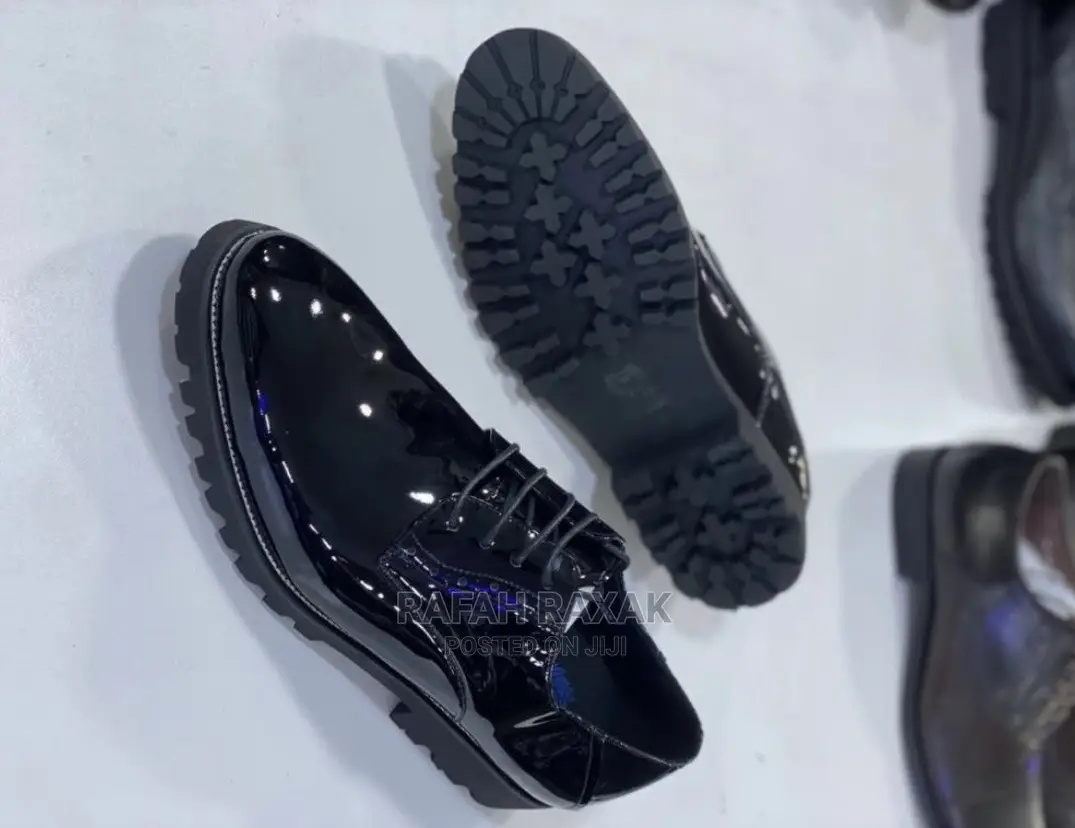 Original Clarks Shinny Gentles