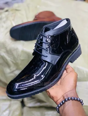 Original Clarks Shinny Boots