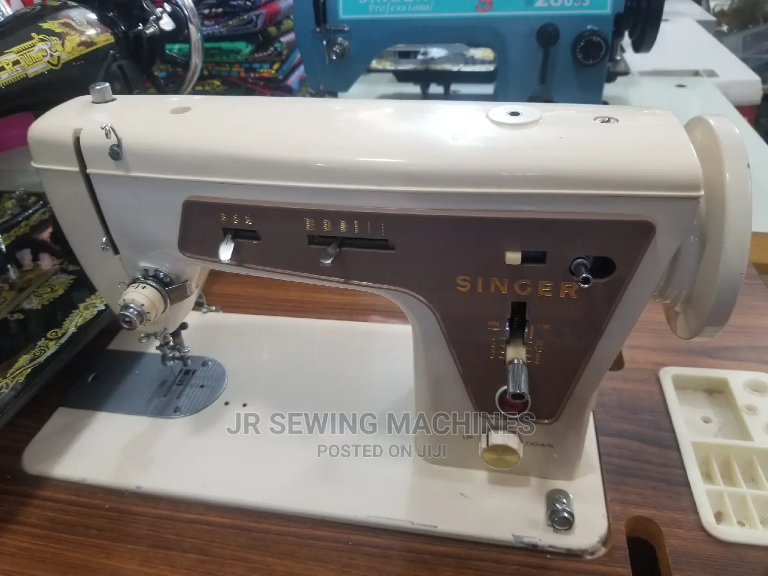 Singer Zigzag Design Sewing Machine