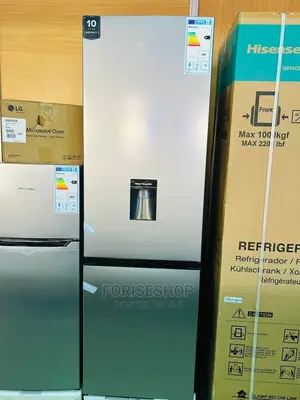 Hisense 341litrs Double Door Fridge With a Dispenser