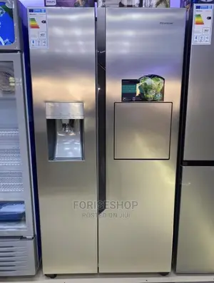 Hisense 700L Side by Side Refrigerator With Ice Cube Maker