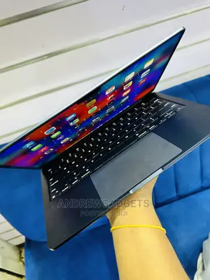 Laptop Apple MacBook Air 2022 M2 8GB Apple M2 SSD 256GB