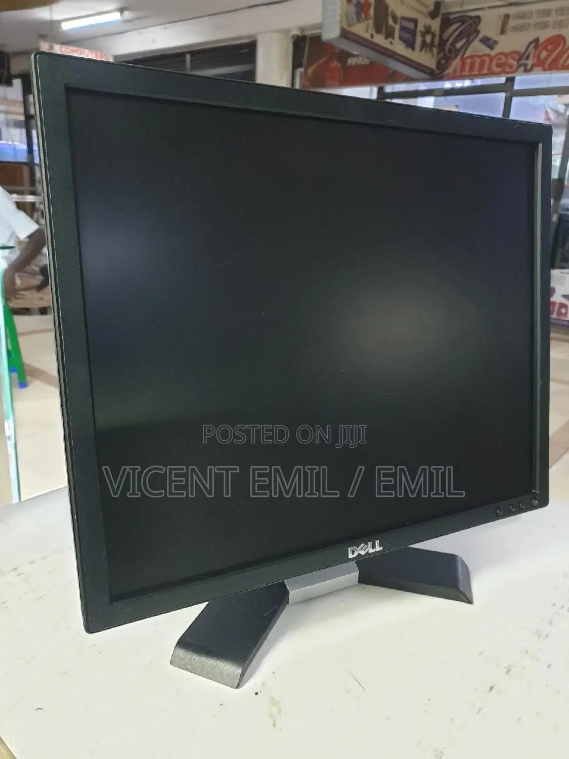 Dell Monitor 19 Square 1