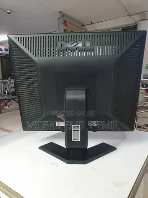 Dell Monitor 19 Square 1