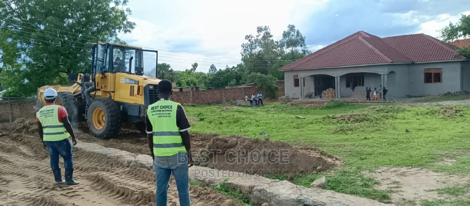 Affordable Land Scaping Services Leveling Compound Designing