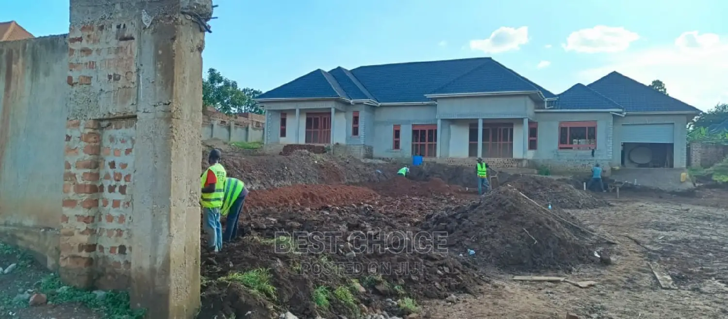 Affordable Land Scaping Services Leveling Compound Designing