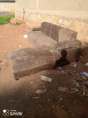 L Shaped Sofas for Sale in Good Condition