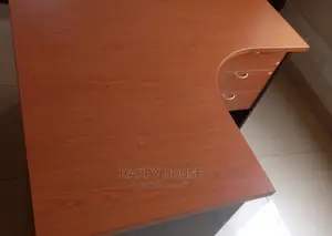 Curved Office Desk