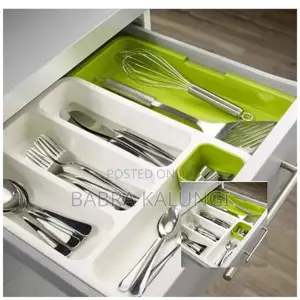Expandable Cutlery Tray