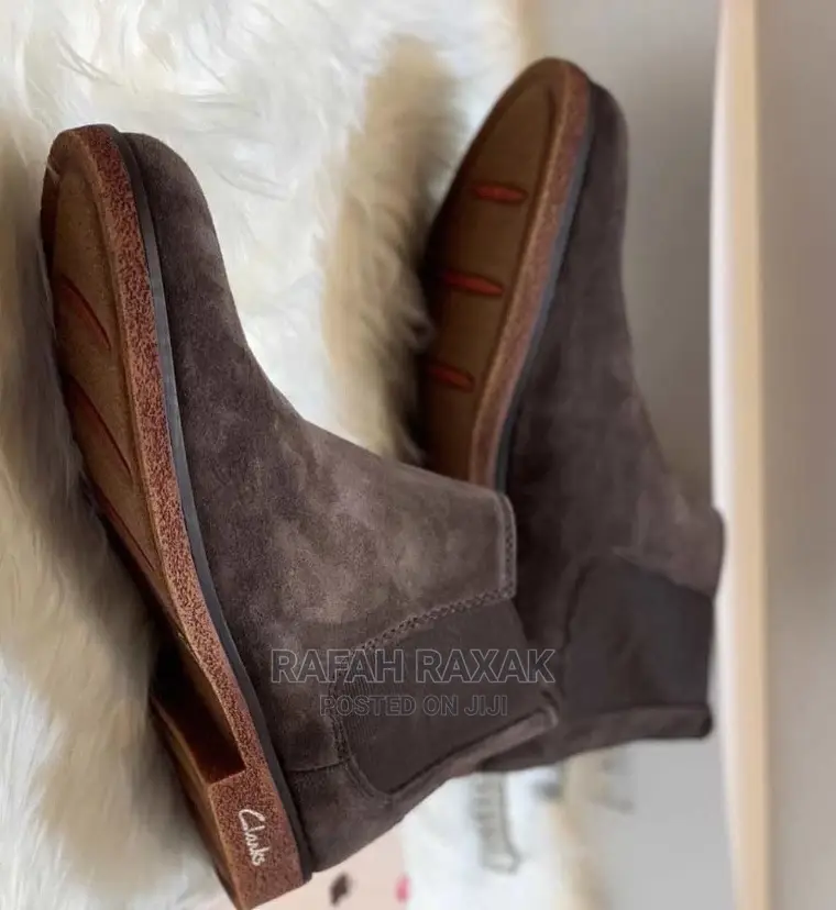 Original Clarks Chelsea Boots