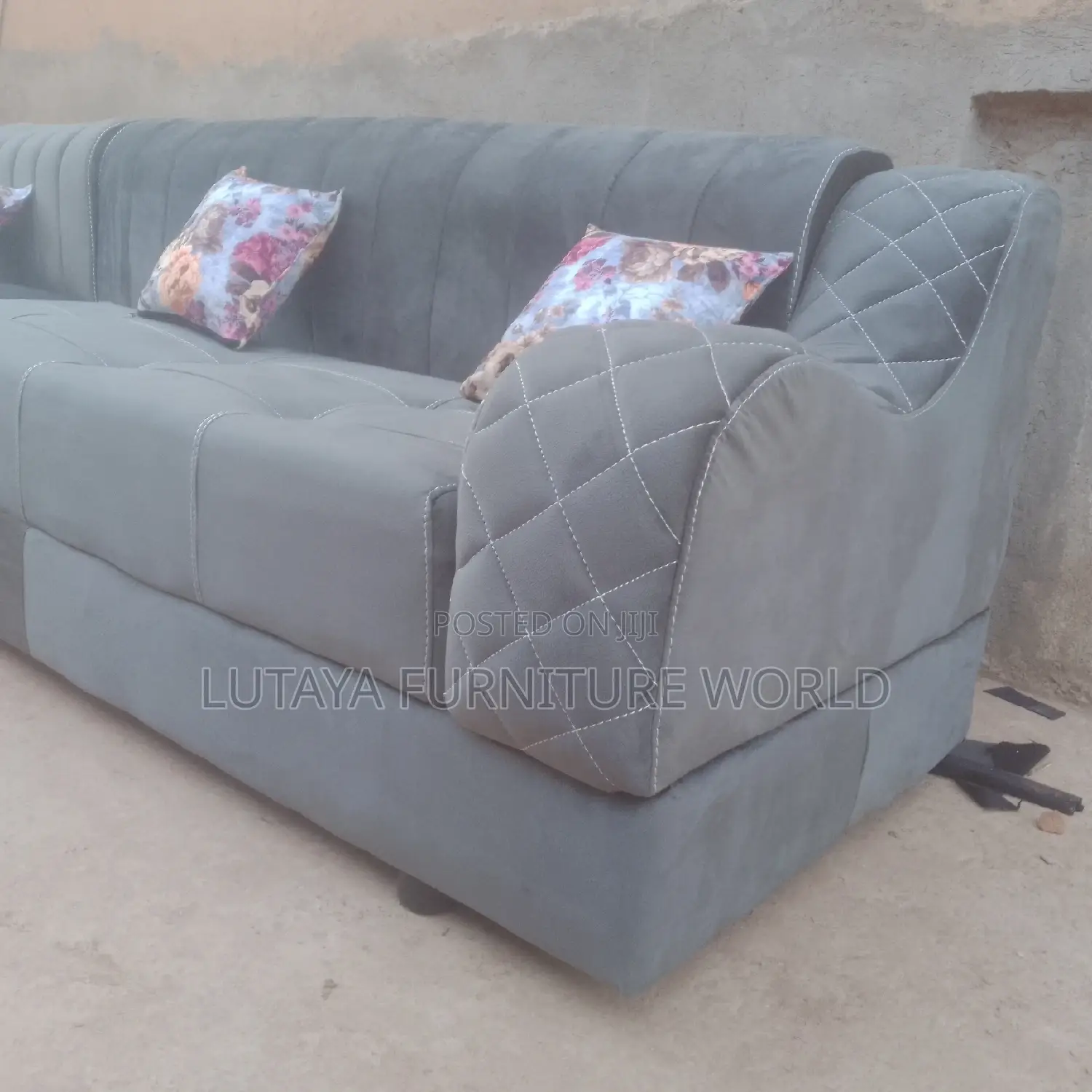 L Shaped Sofas for Sale in Good Materials