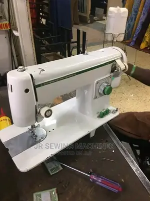 Straight Sewing Machine